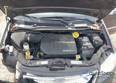 2014 Chrysler Town & Country Touring-L из США, поврежденный, VIN 2C4RC1CG8ER307281